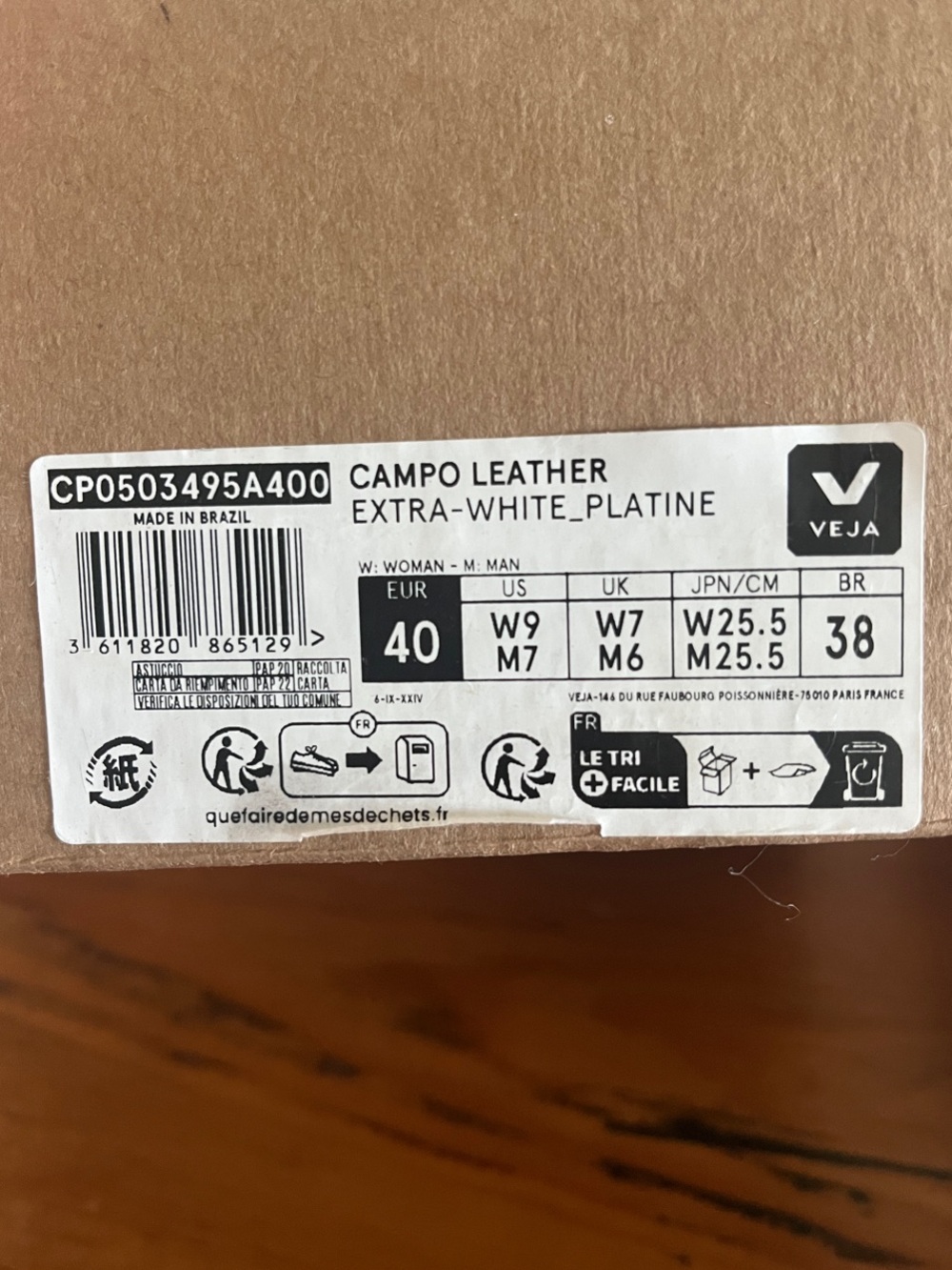 Veja Women’s White Canvas Low-Top Sneaker with Beige V - Picture 7 of 7